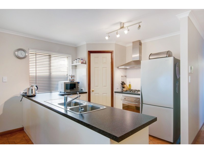 11 Verdant Parade, Woodcroft SA 5162