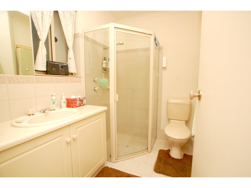 12 Dorrien Avenue, Woodcroft SA 5162