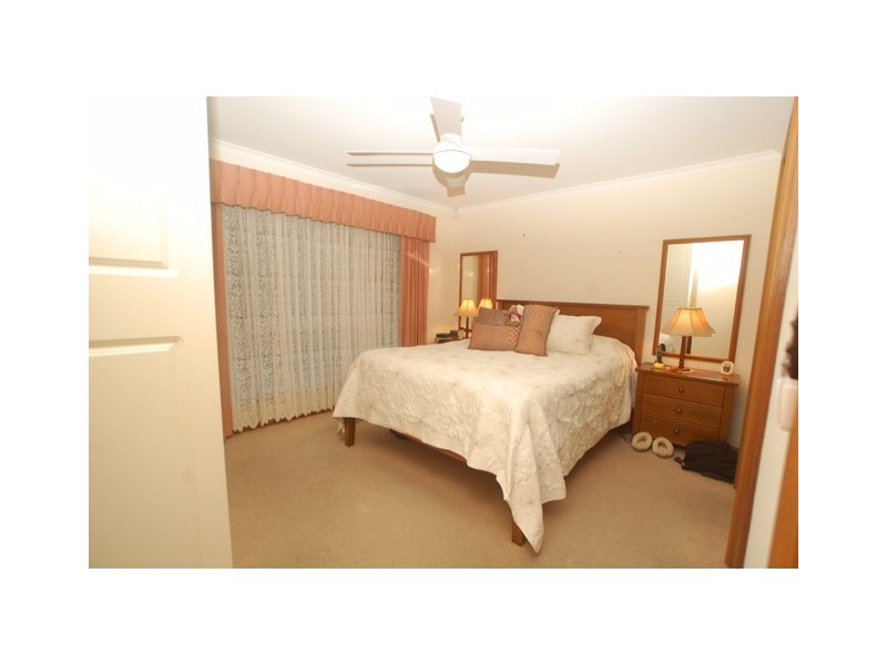 12 Dorrien Avenue, Woodcroft SA 5162