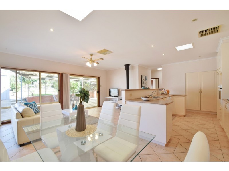 8 Northumberland Road, Onkaparinga Hills SA 5163