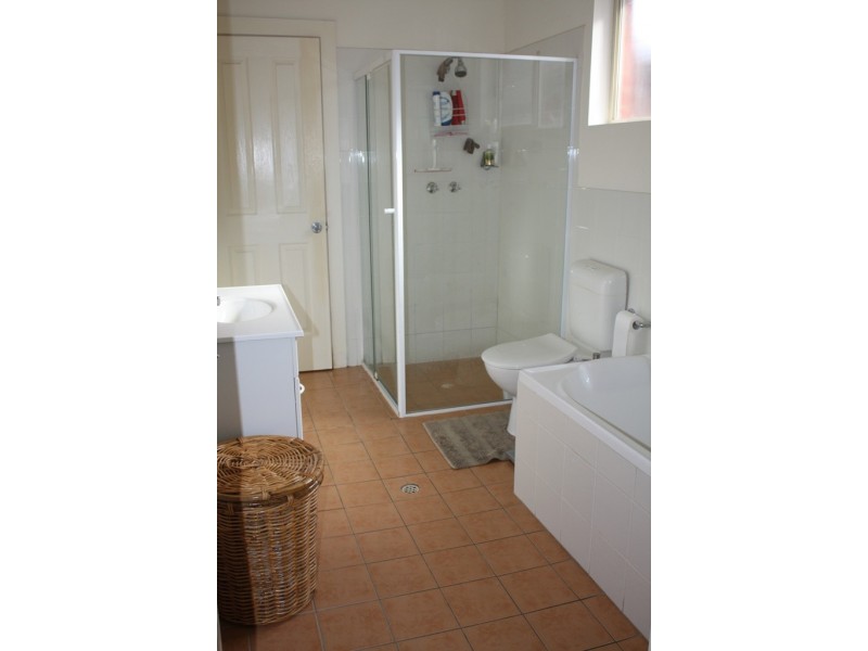 18 Wingfield Street, Clovelly Park SA 5042