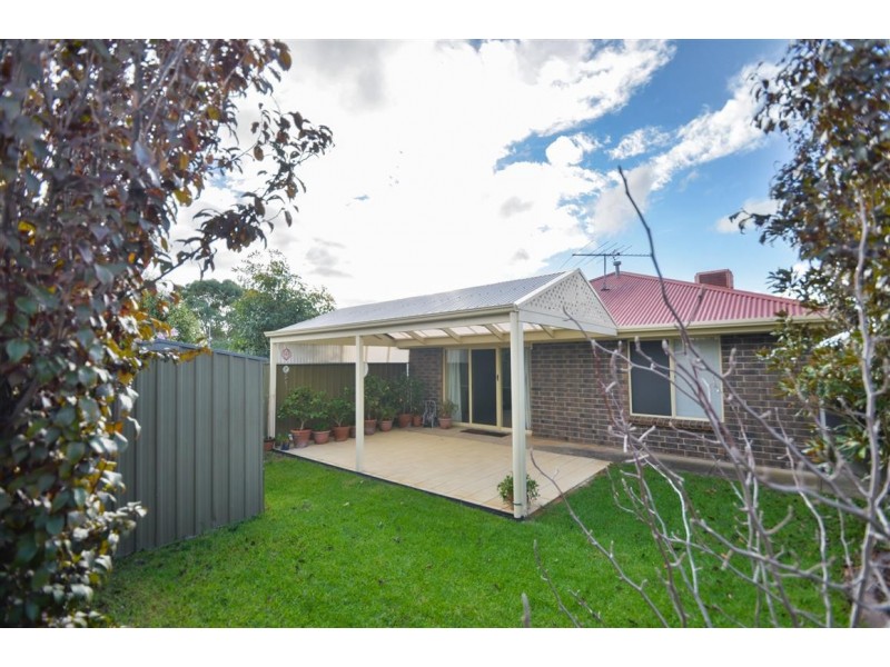 4 Barossa Way, Woodcroft SA 5162