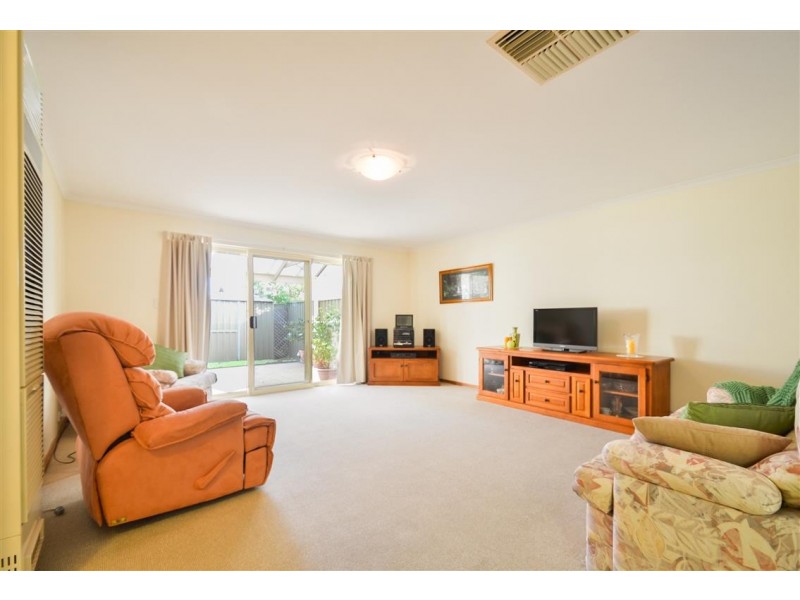 4 Barossa Way, Woodcroft SA 5162