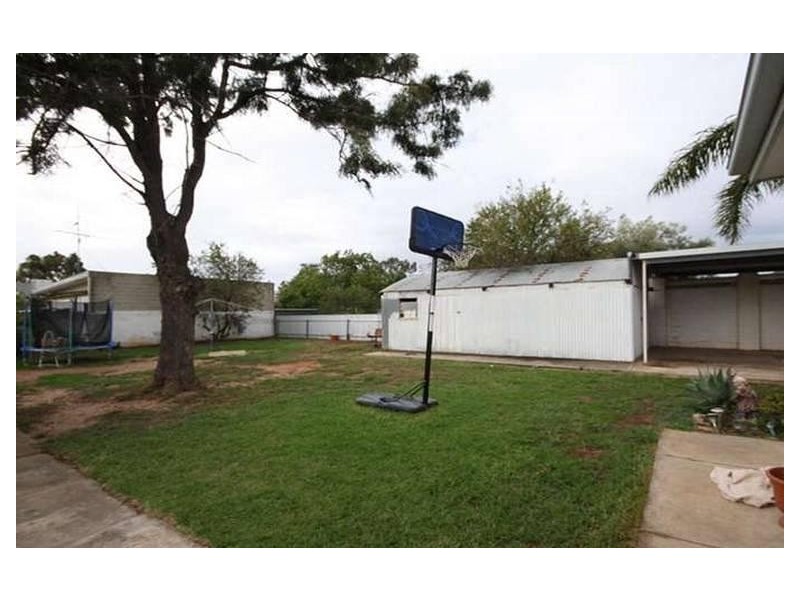 10 Clacton Road, Dover Gardens SA 5048