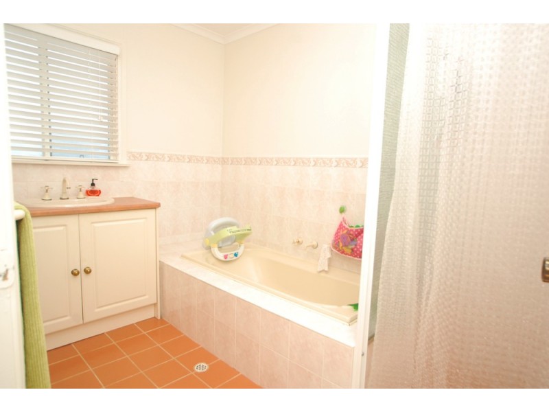 7 Domain Street, Moana SA 5169