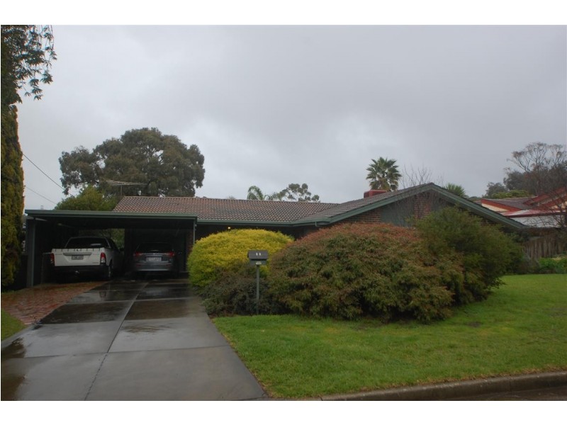 11 Chelsea Ave, Flagstaff Hill SA 5159