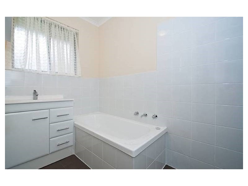 13/72-76 Booth Avenue, Morphett Vale SA 5162