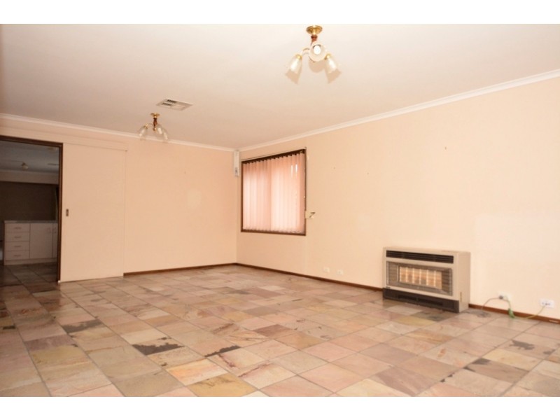 26 Sherebrooke Boulevard, Woodcroft SA 5162