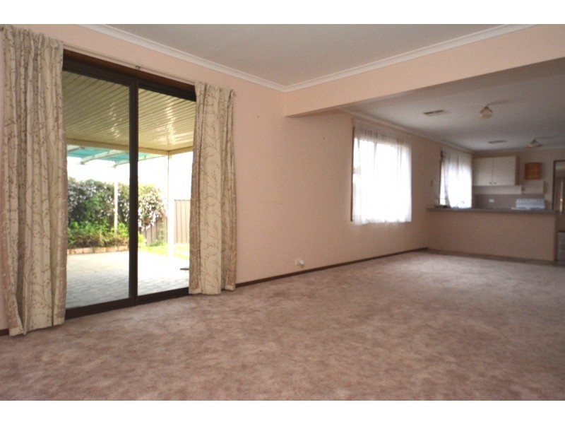 26 Sherebrooke Boulevard, Woodcroft SA 5162