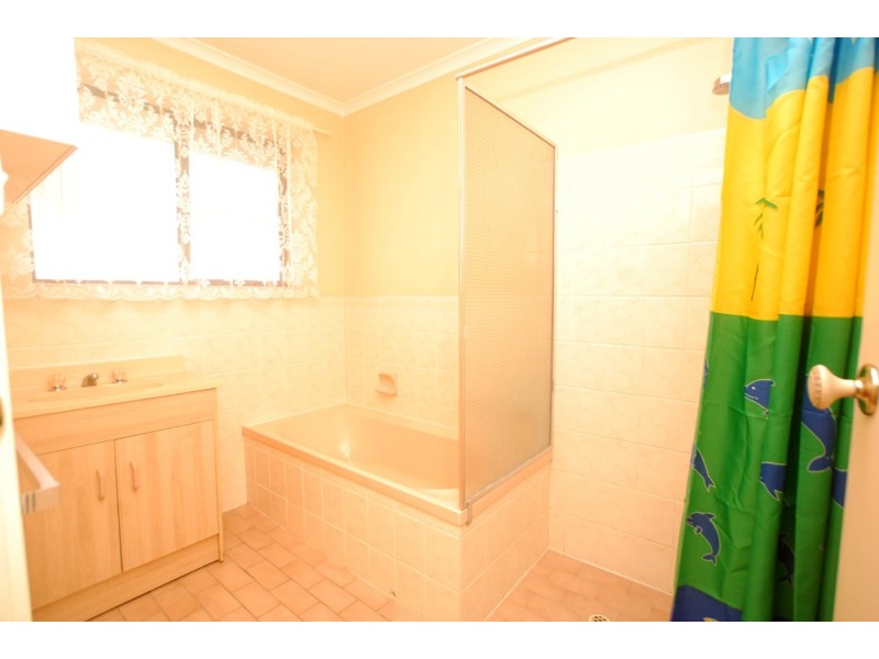 19 Maralyn Court, Aberfoyle Park SA 5159