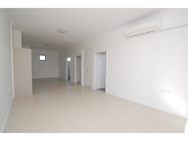 11/2 Grey Box Avenue, Noarlunga Centre SA 5168