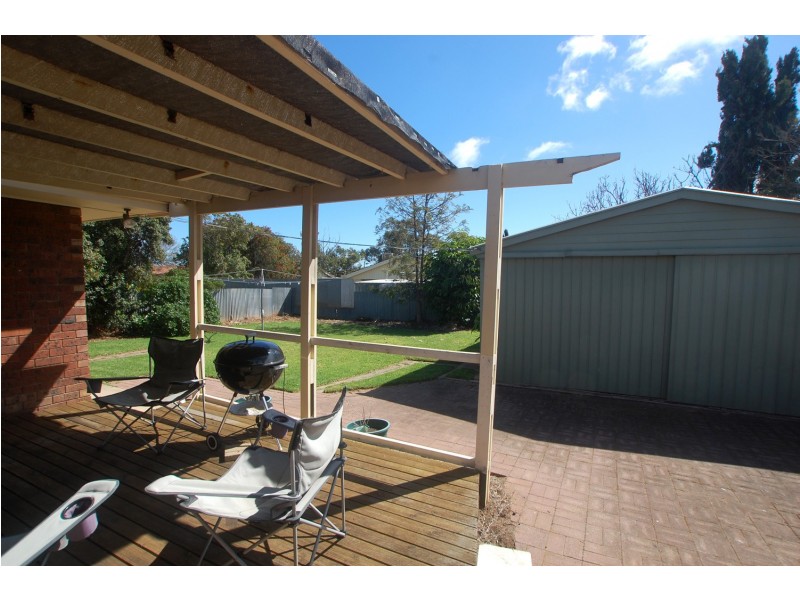 17 Radcliffe Grove, Christie Downs SA 5164