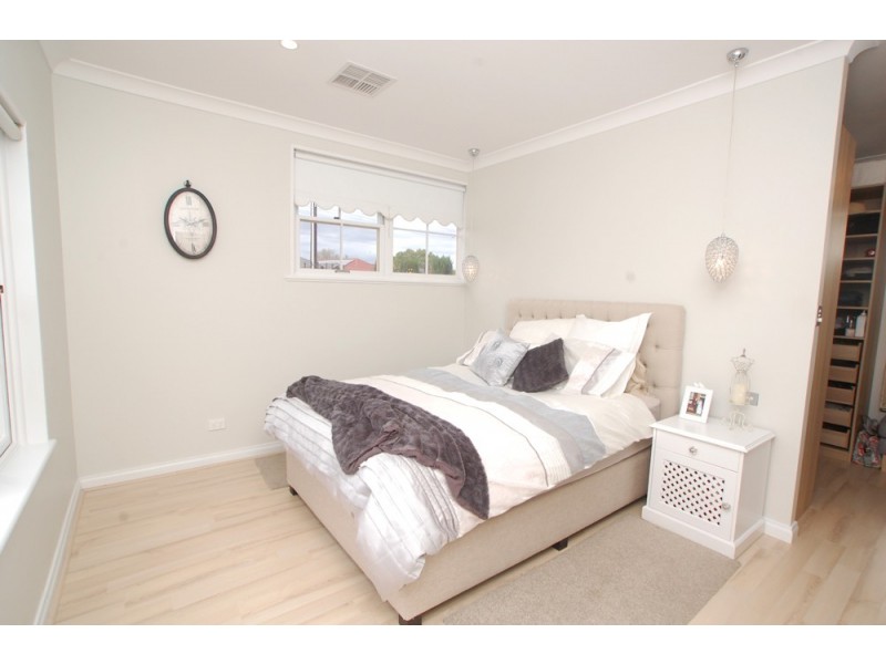 8 Victor Avenue, Glengowrie SA 5044