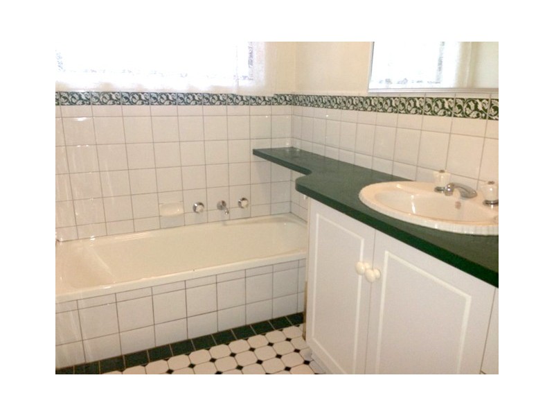 2 Trinidad Way, Happy Valley SA 5159