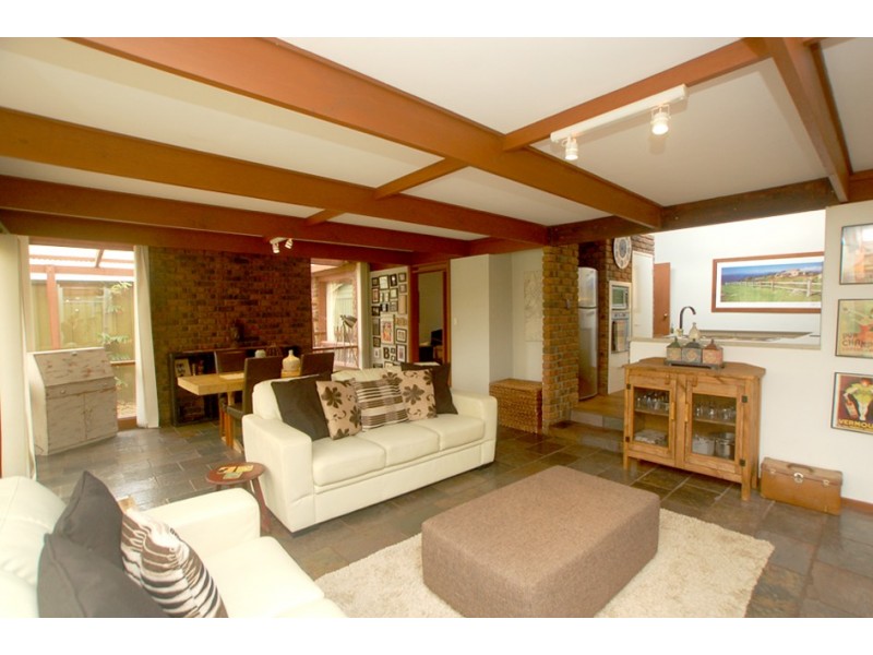 26 Banksia Road, Aberfoyle Park SA 5159