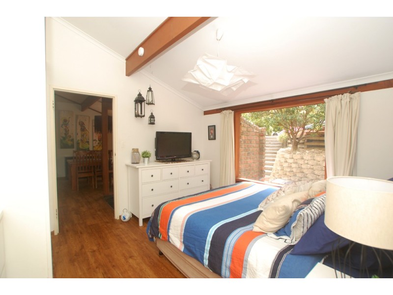 26 Banksia Road, Aberfoyle Park SA 5159