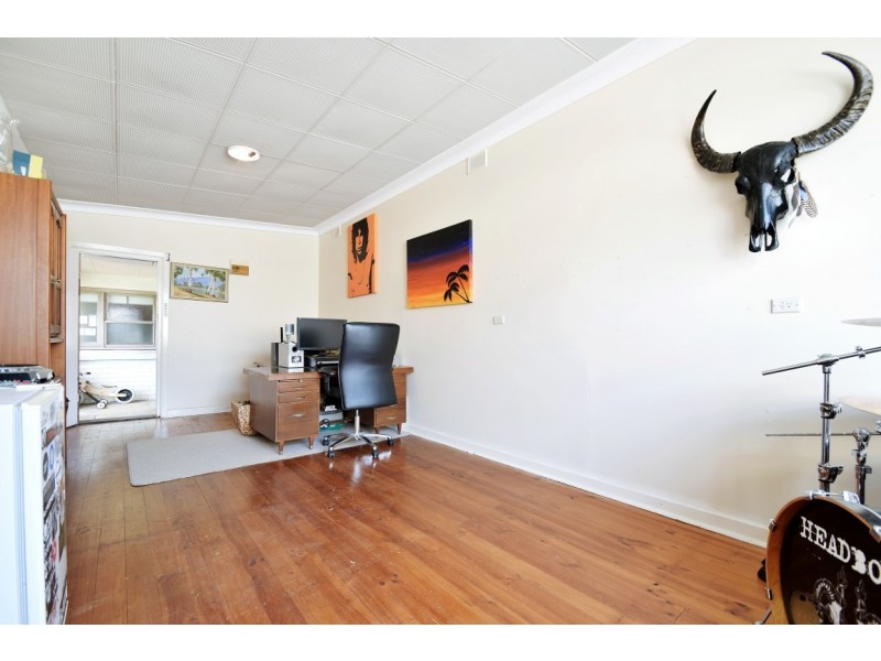 52 Sixth Ave, Ascot Park SA 5043