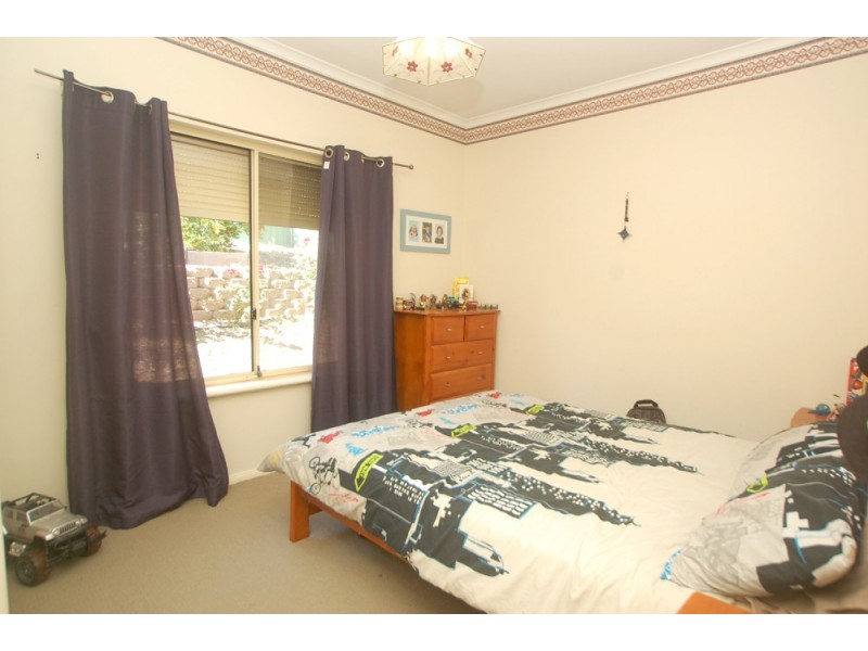 10 Shire Court, Woodcroft SA 5162