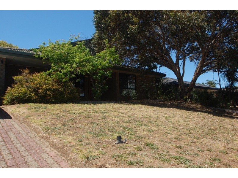 5 Mercedes Avenue, Hallett Cove SA 5158
