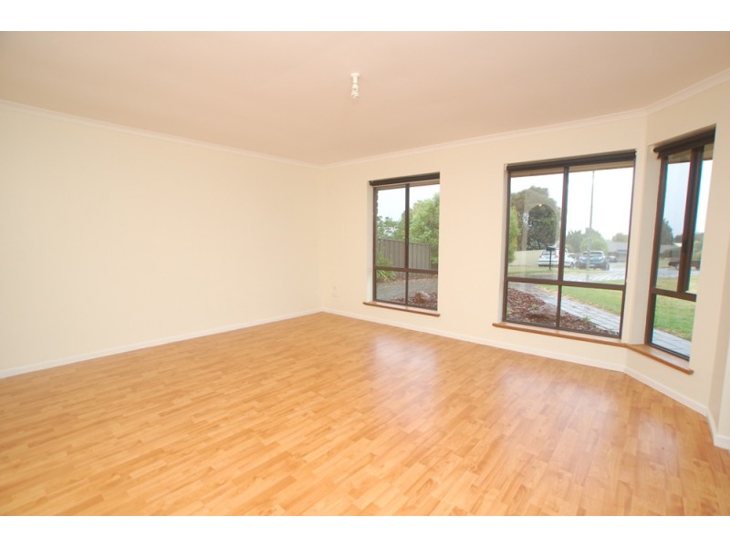 4 Spode Court, Trott Park SA 5158