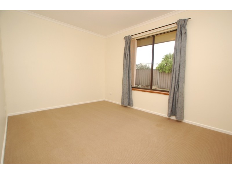 4 Spode Court, Trott Park SA 5158