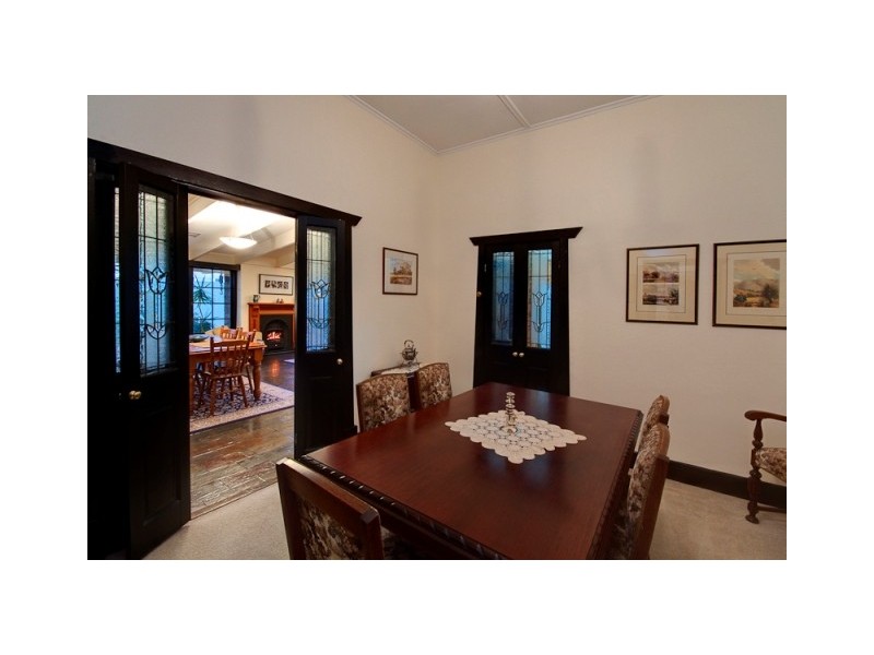 31 Downing Street, Hove SA 5048