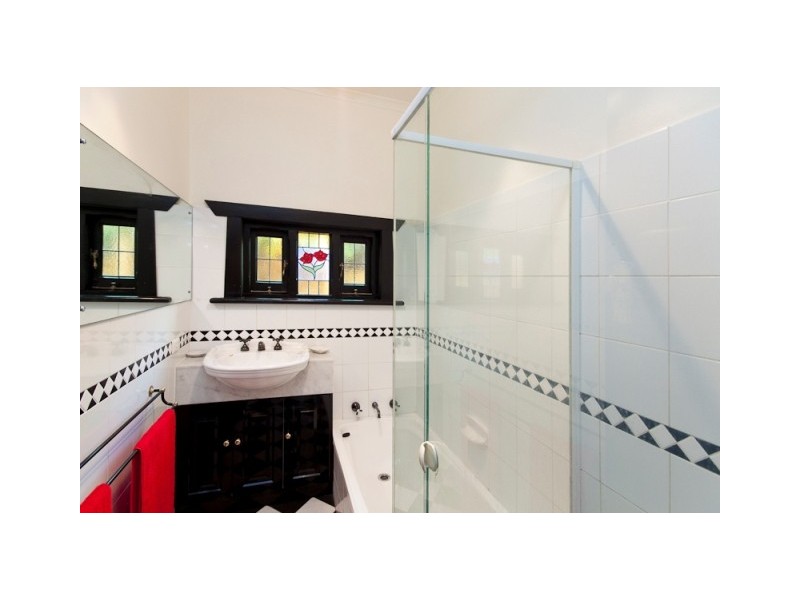 31 Downing Street, Hove SA 5048