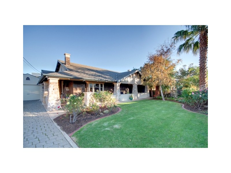 31 Downing Street, Hove SA 5048