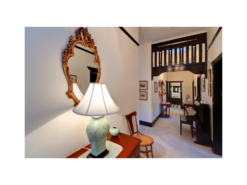 31 Downing Street, Hove SA 5048