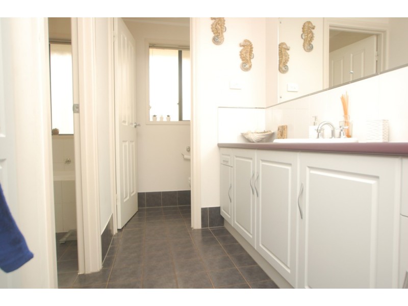 2 Sail Place, Seaford Rise SA 5169