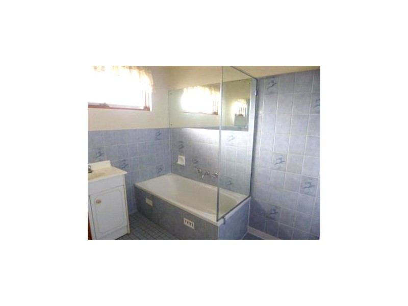 188 Hub Drive, Aberfoyle Park SA 5159