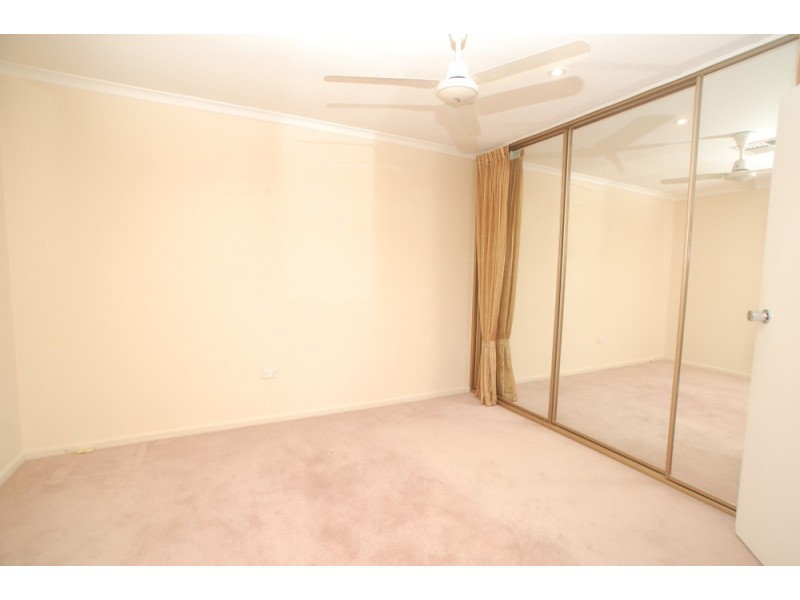 37 Manunda Way, Hallett Cove SA 5158