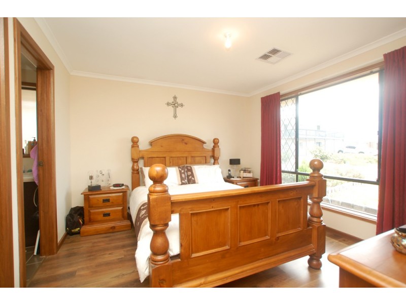 9 Caronia Cove, Sellicks Beach SA 5174