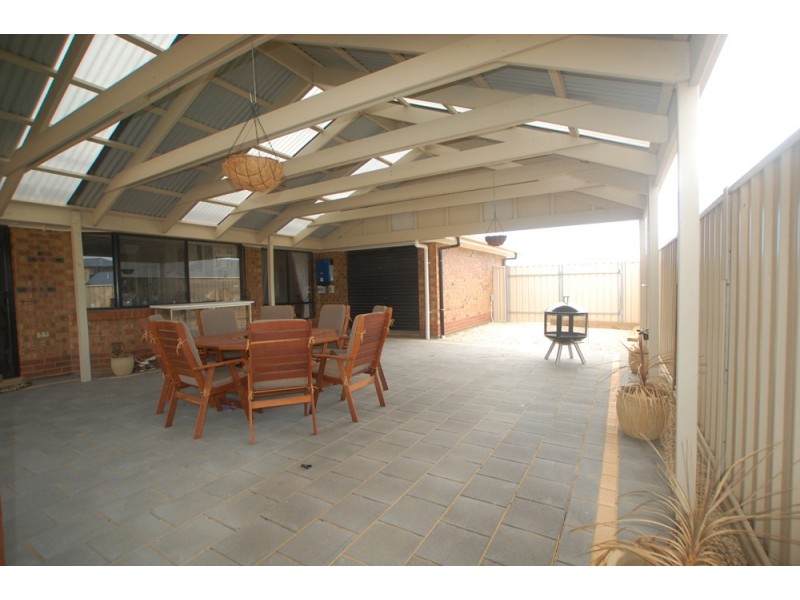 9 Caronia Cove, Sellicks Beach SA 5174