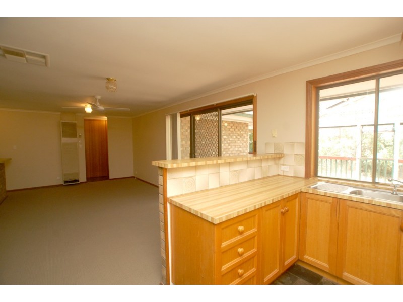 42 Alison Drive, Happy Valley SA 5159