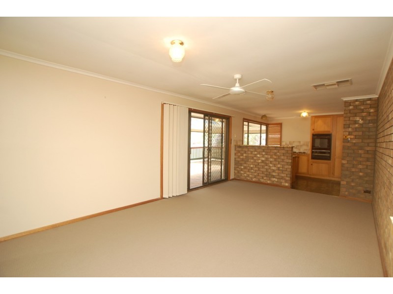 42 Alison Drive, Happy Valley SA 5159