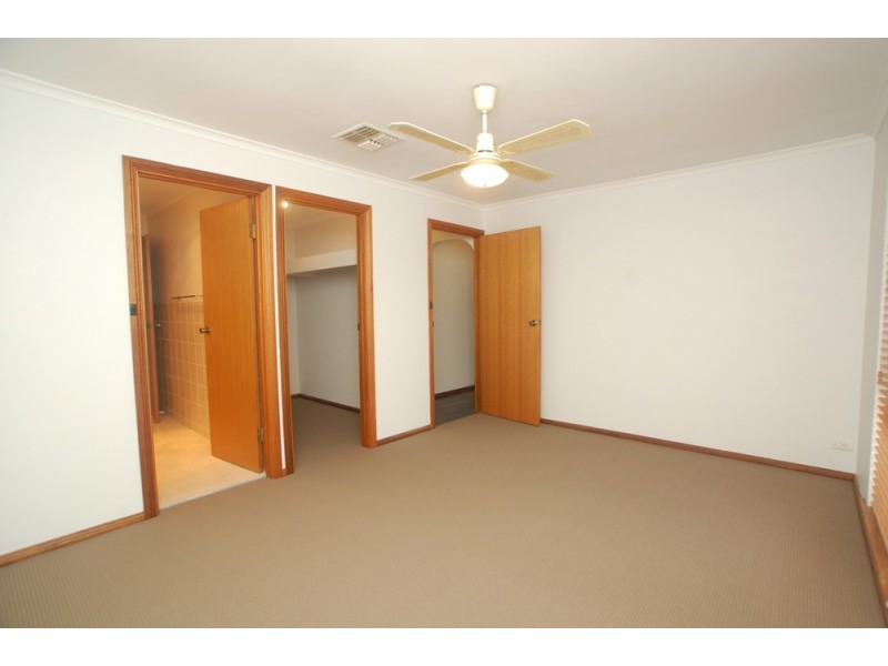 42 Alison Drive, Happy Valley SA 5159