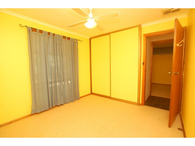 42 Alison Drive, Happy Valley SA 5159