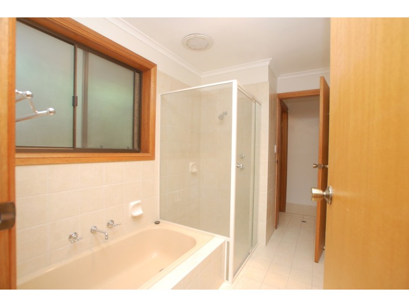 42 Alison Drive, Happy Valley SA 5159