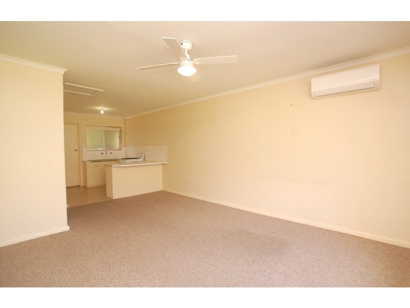 2/42 Wallala Avenue, Park Holme SA 5043