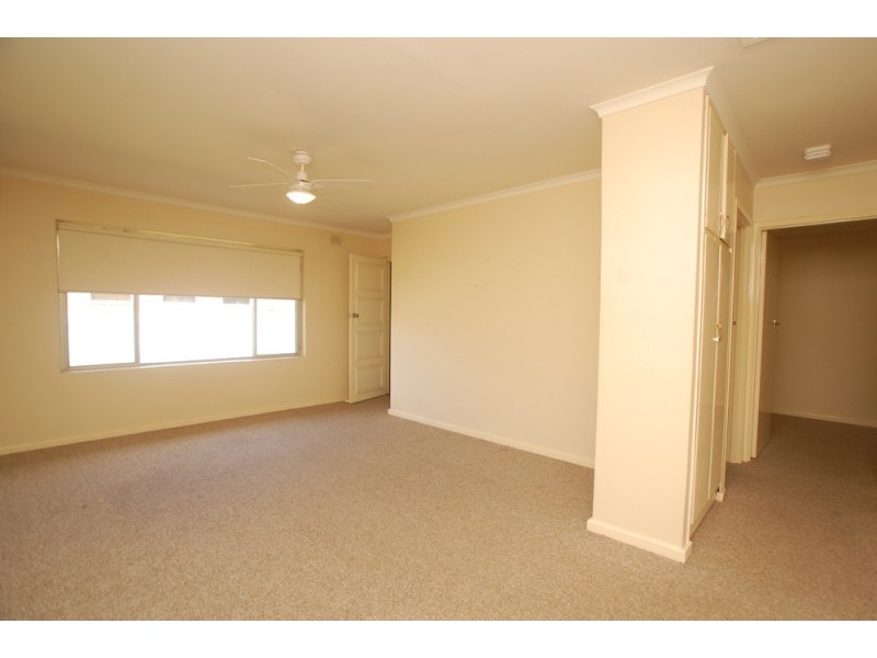 2/42 Wallala Avenue, Park Holme SA 5043