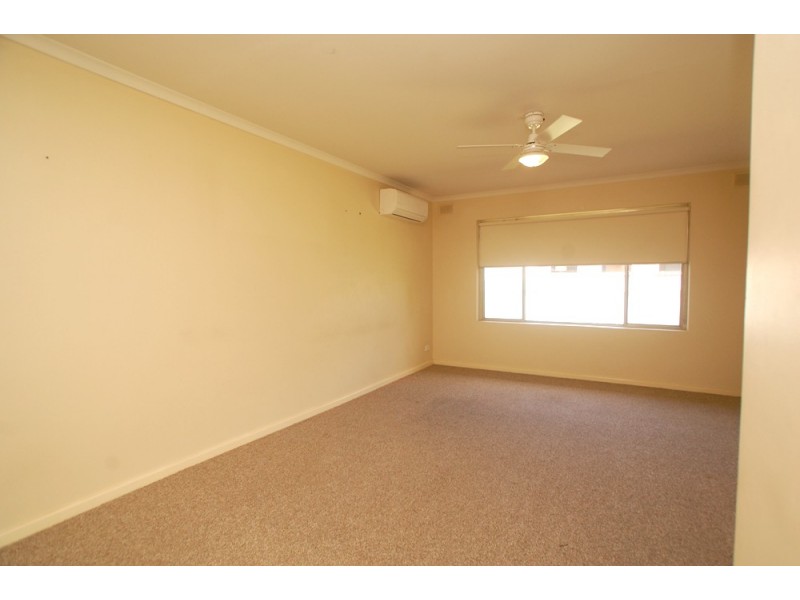 2/42 Wallala Avenue, Park Holme SA 5043