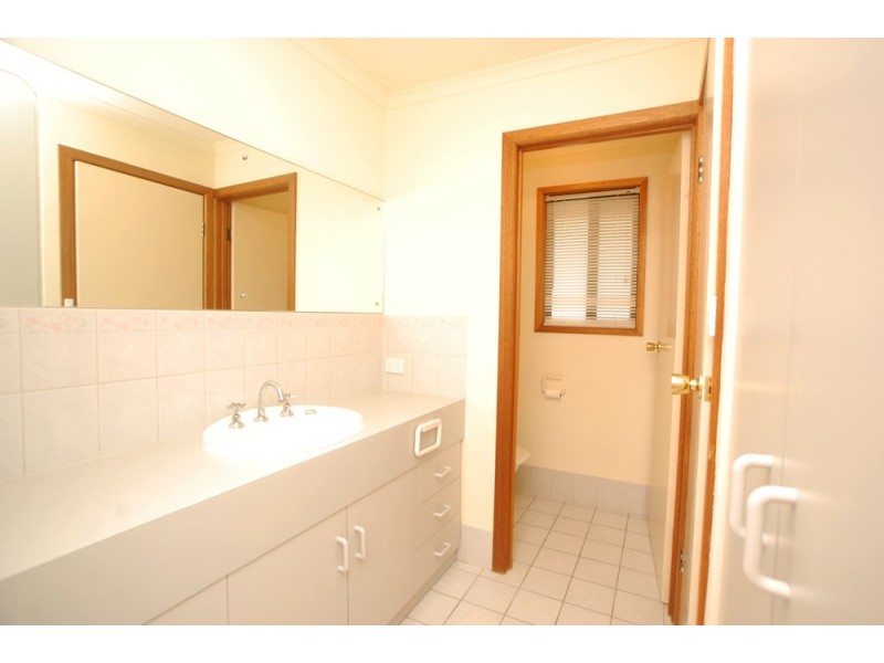 13 Madigan Crescent, Woodcroft SA 5162