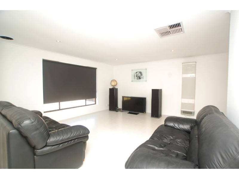 28 Carson Street, Parafield Gardens SA 5107