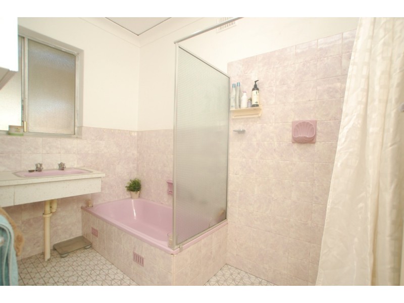 3 Woodmere Avenue, Mitchell Park SA 5043