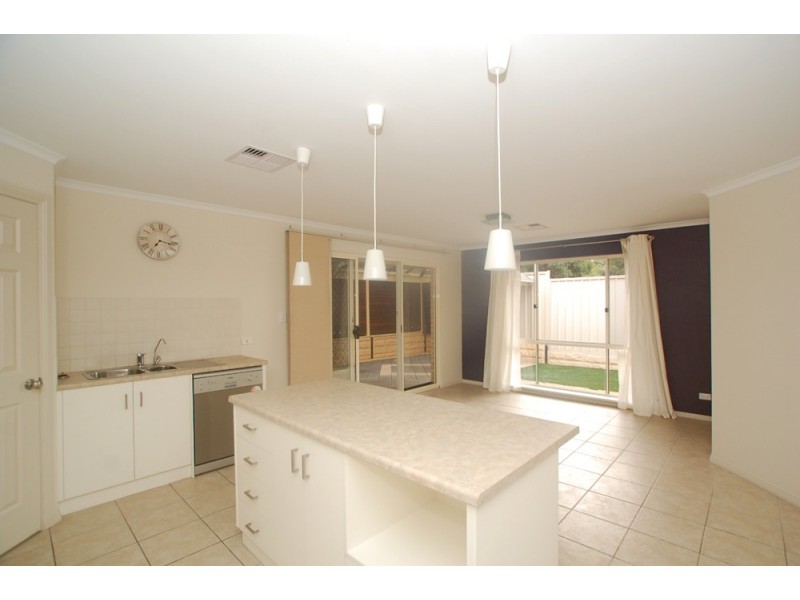 10 Schurgott Court, Happy Valley SA 5159