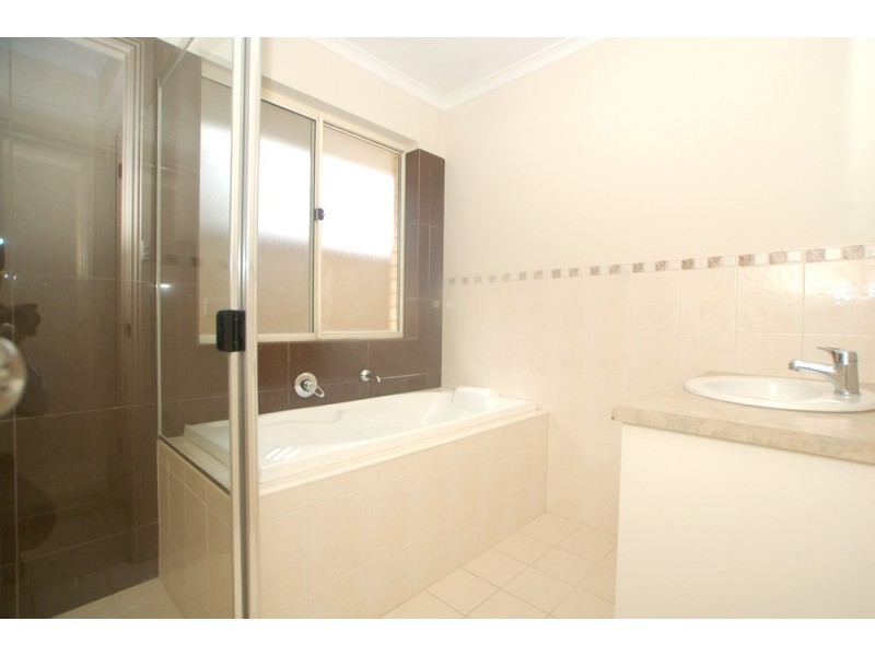 10 Schurgott Court, Happy Valley SA 5159