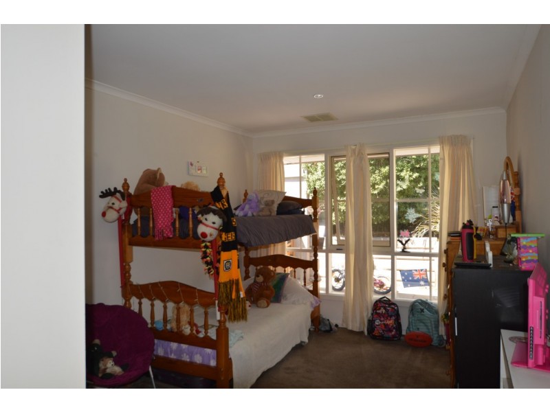 13 Monterey Pine Drive, Aberfoyle Park SA 5159