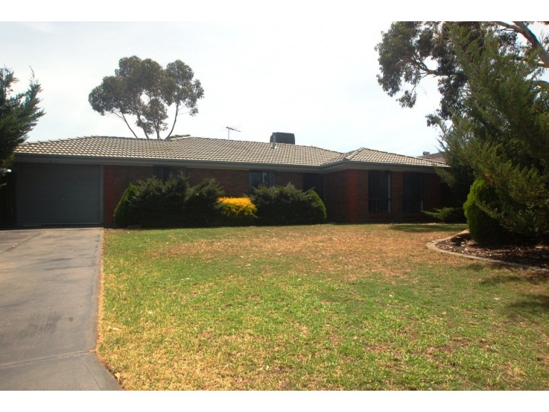 8 Banks Road, Woodcroft SA 5162