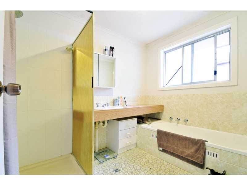 11 Medina St, Aberfoyle Park SA 5159